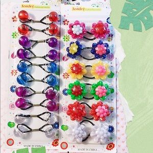 16 pcs. Of hair Ties/Accessories
